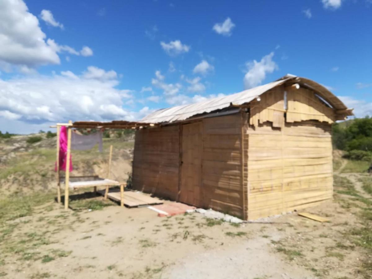 Biohotel Tatacoa Qji Villavieja Exteriör bild